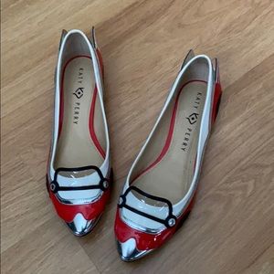 Katy Perry car shoes